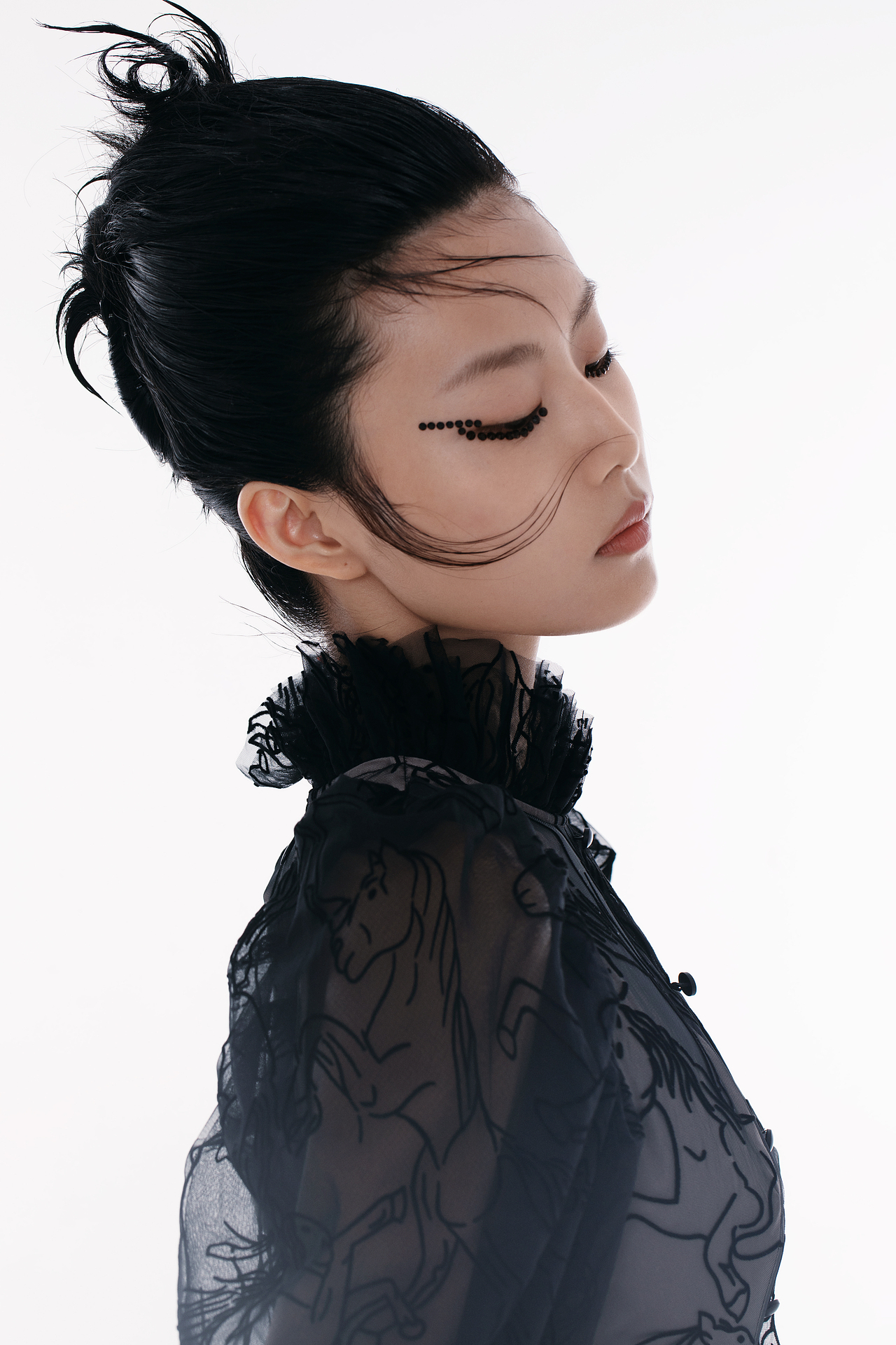 米朵文化 Mido Studio 人像创作 | 独自 同行(上)