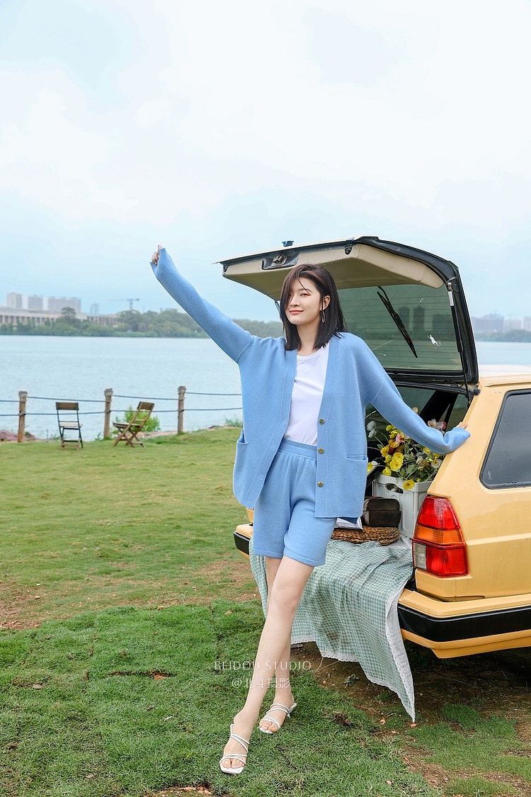 模特SUK拍摄 戈壁外景拍摄 初秋款拍摄