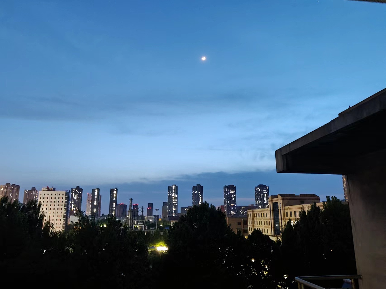 生活（图ZMzA4NTYyNjAw） - 风光摄影 - 站酷设计师午夜的玫瑰原创素材 - 站酷ZCOOL