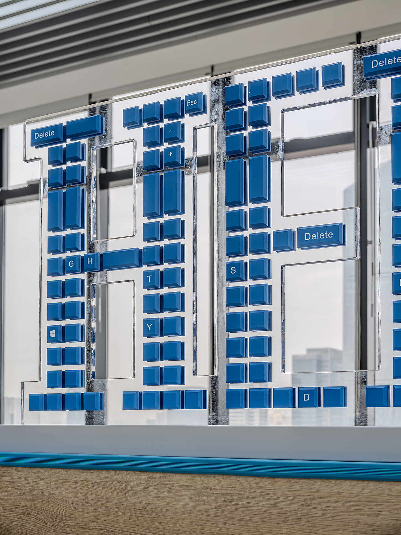 深圳迅雷(办公空间环境设计)落地实景图对比