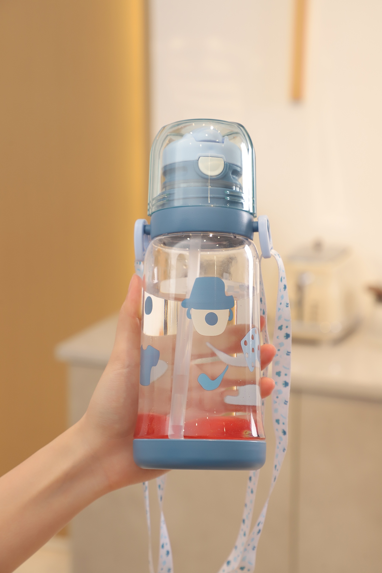 儿童水杯（图ZMzM1MTI1OTAw） - 产品摄影 - 站酷设计师不是偷你猪的那位原创素材 - 站酷ZCOOL