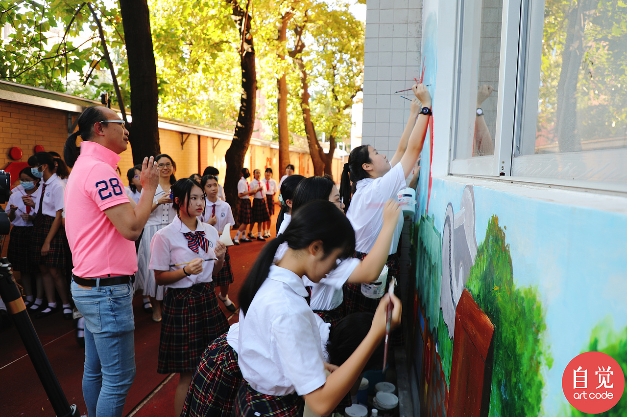 万氏兄弟莅临广州市第十三中学（图ZMzIwNDc5NDA4） - 其他 - 站酷设计师自觉艺术机构原创素材 - 站酷ZCOOL