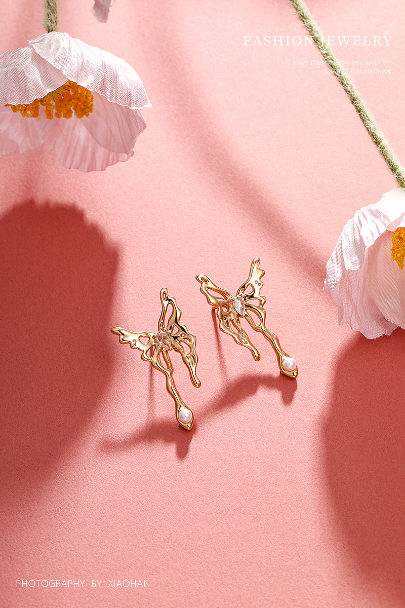 珠宝首饰拍摄 粉色底 日常拍摄 彩宝 耳钉 珍珠 项链