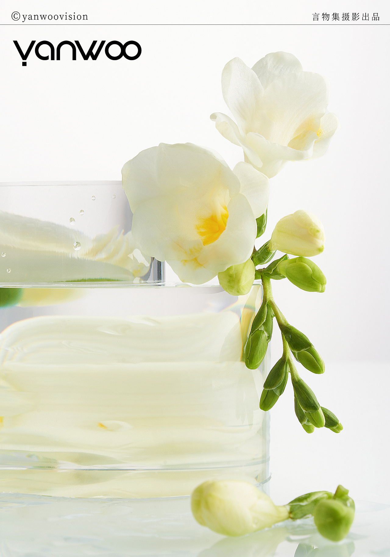 言物集 X MIUMIU |女士香水简约场景产品商业拍摄鲜花