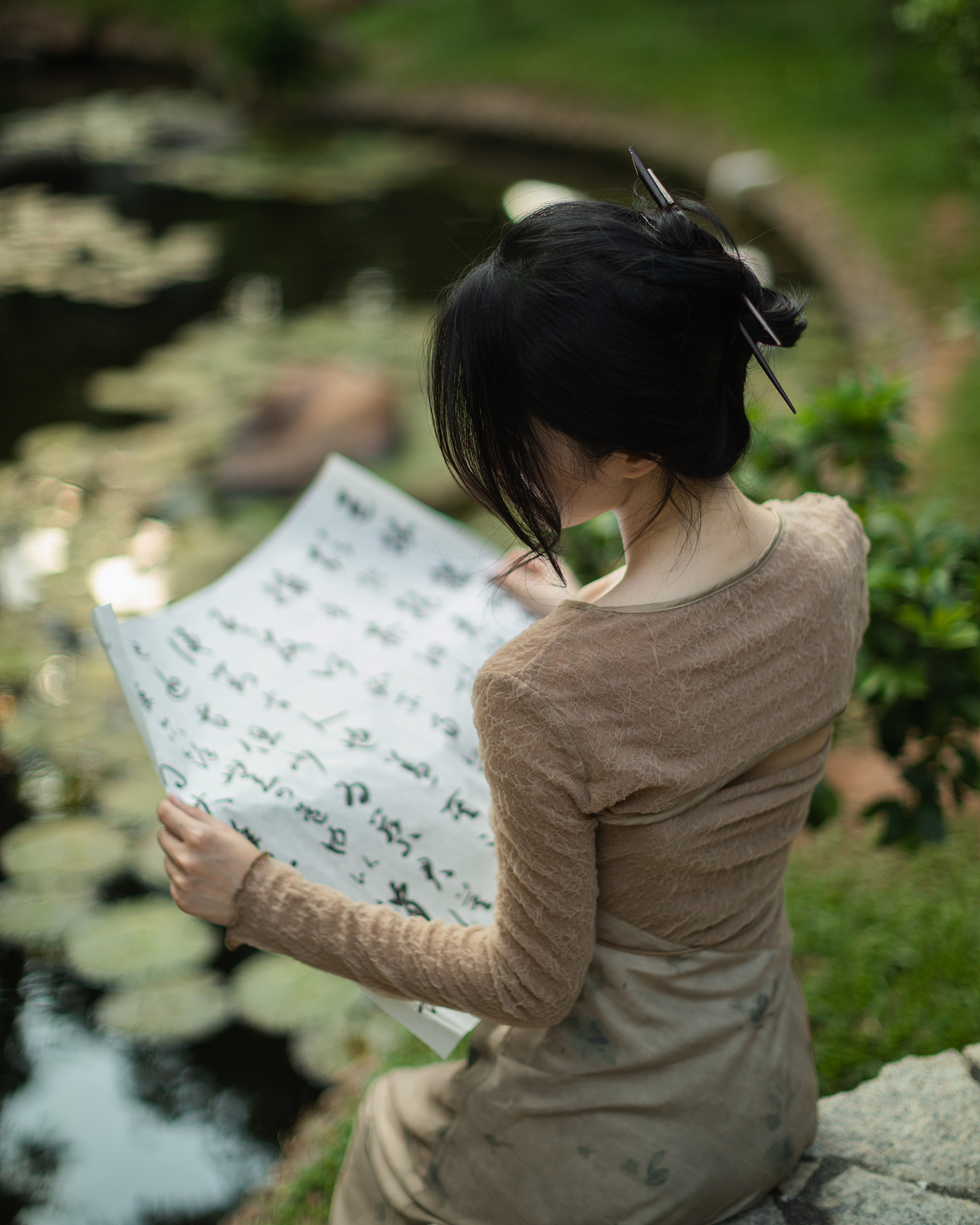 红豆（图ZMzAxMzI3MDY0） - 人像摄影 - 站酷设计师何依穗原创素材 - 站酷ZCOOL