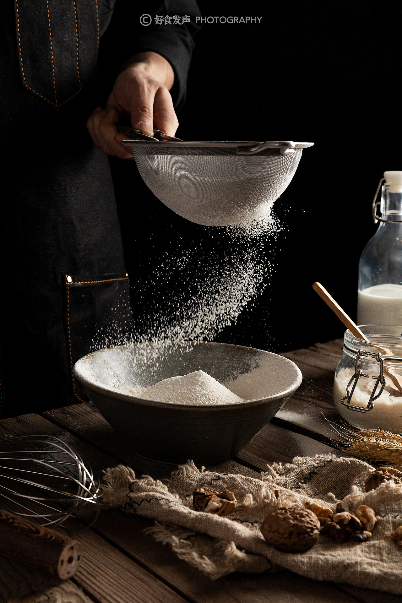 一组暗调风格的面包制作过程拍摄 | 面包摄影