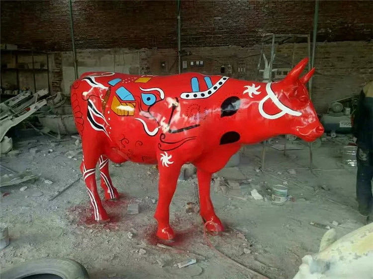 玻璃钢奶牛动物雕塑草原坪地装饰摆件玻璃钢黄牛定制