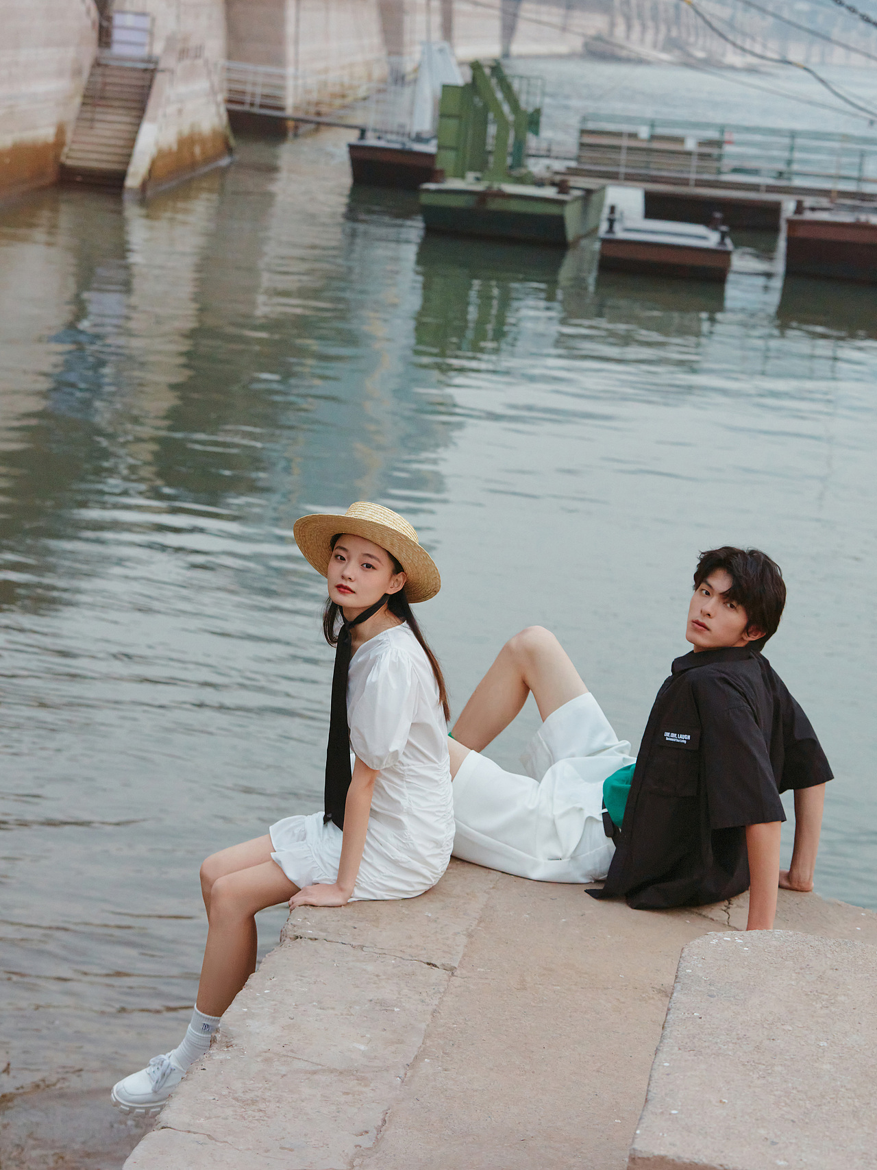 重庆户外人像后期（图ZMzMxOTM5ODc2） - 修图/后期 - 站酷设计师Z87283062朵拉原创素材 - 站酷ZCOOL