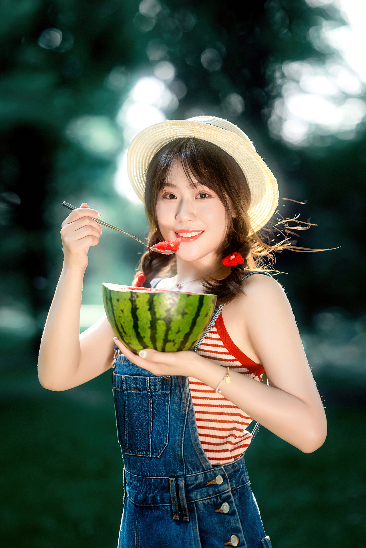 西瓜少女怎么拍❓夏日氛围感 |拍照姿势策划