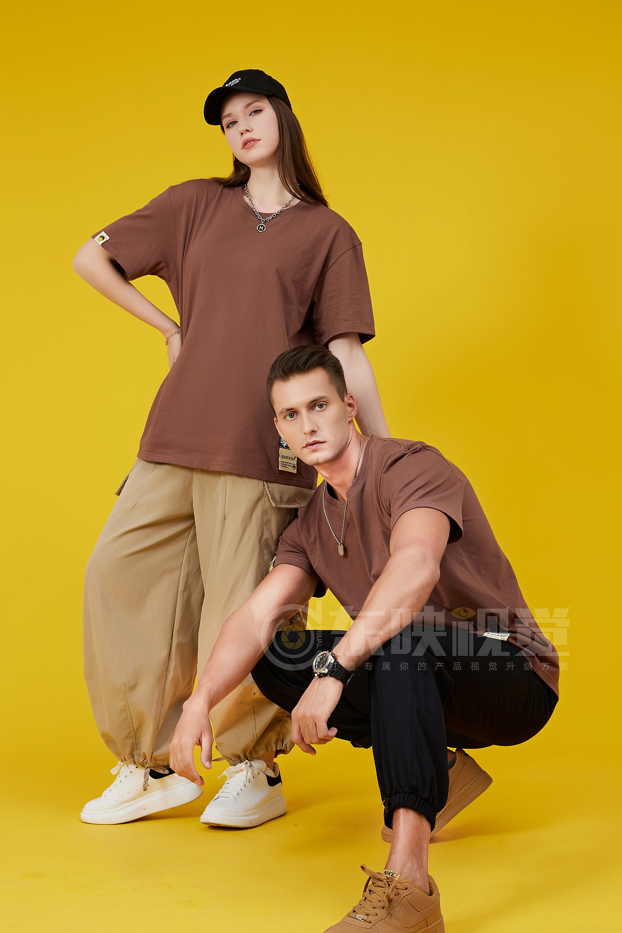 东映视觉-情侣T恤（图ZMzU0MzEyMjQ0） - 产品摄影 - 站酷设计师东映视觉原创素材 - 站酷ZCOOL