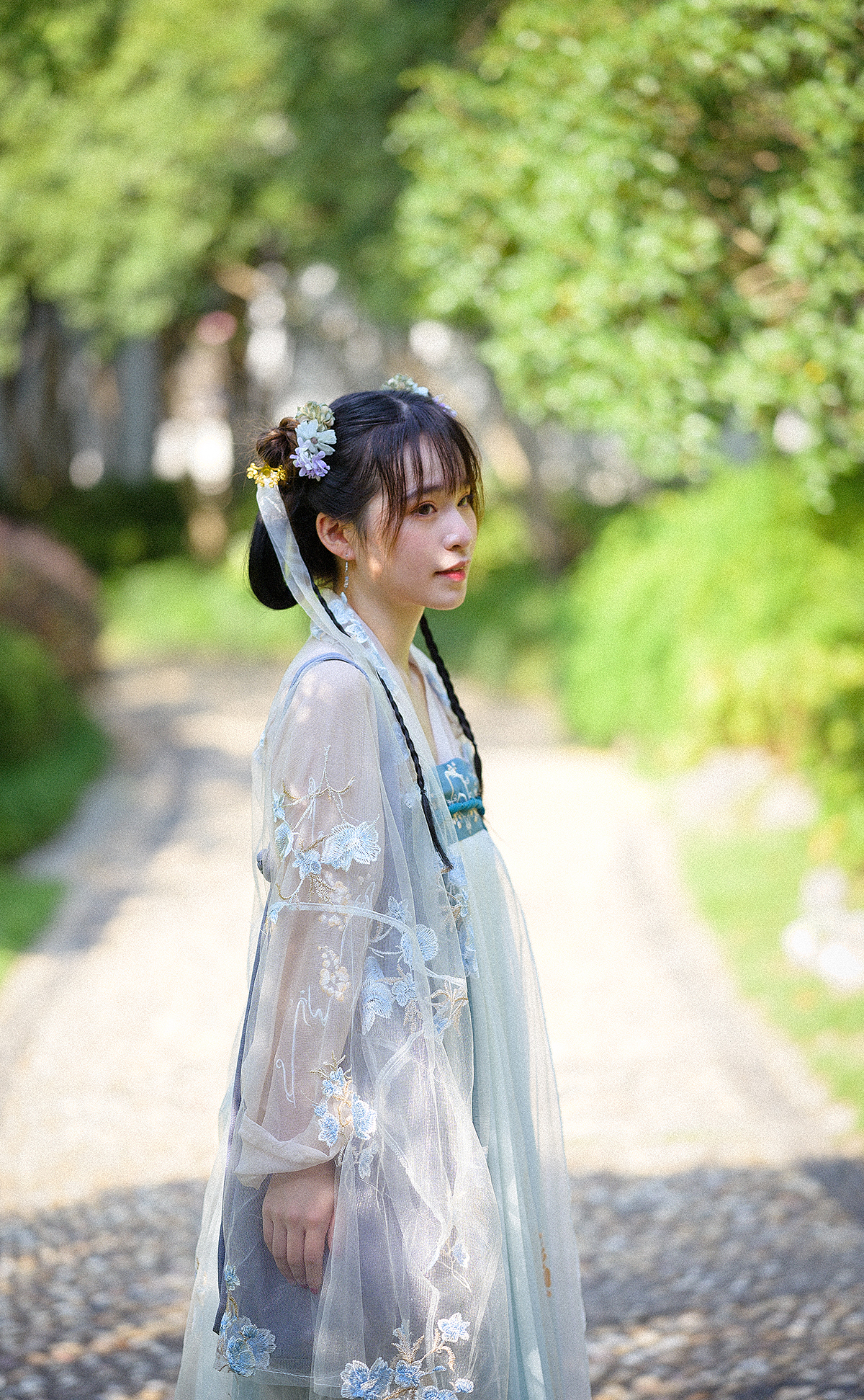 2022-10-2-上海 桂林公园 汉服（图ZMzIxOTg2MDY4） - 人像摄影 - 站酷设计师司农原创素材 - 站酷ZCOOL