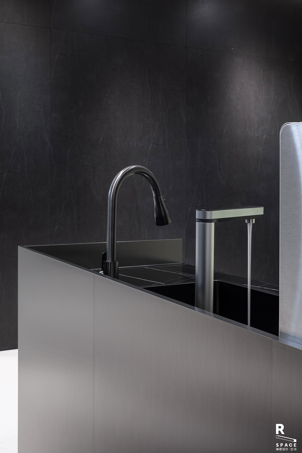 COLMO x 瑞德设计 | COLMO超级体验中心-空间设计