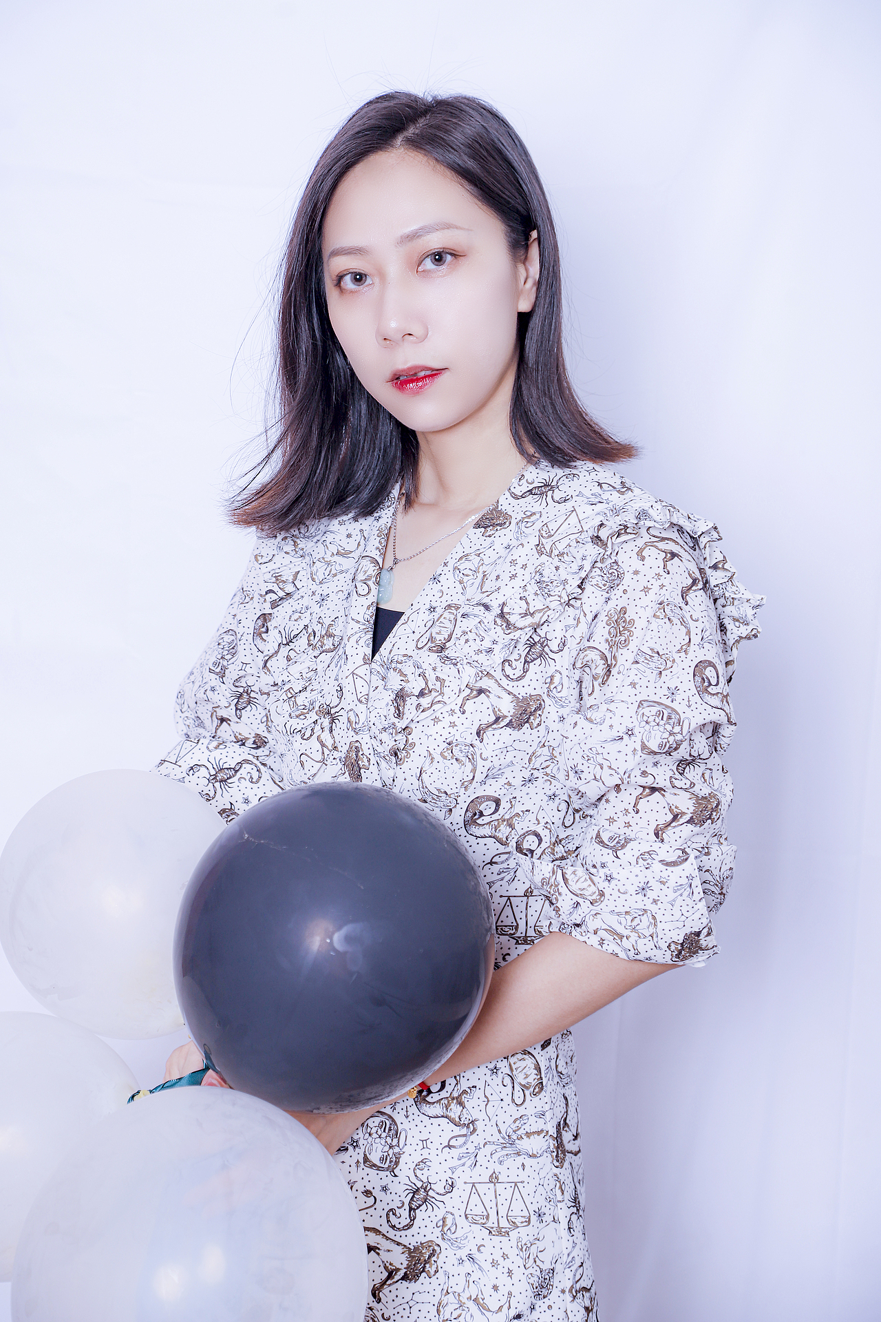 极简生日写真（图ZMzE3NzI2MzUy） - 人像摄影 - 站酷设计师小飞机场2020原创素材 - 站酷ZCOOL