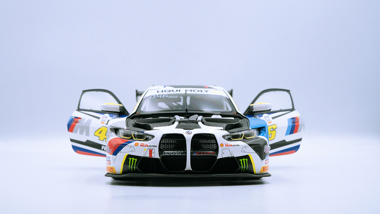 BMW M4 GT3 MINICHAMPS 1:18