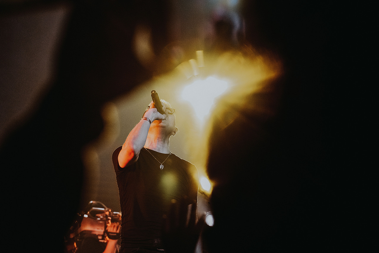 现在，或永不（图ZMzYwMDMyMzQw） - 人像摄影 - 站酷设计师rainie_kkkk原创素材 - 站酷ZCOOL