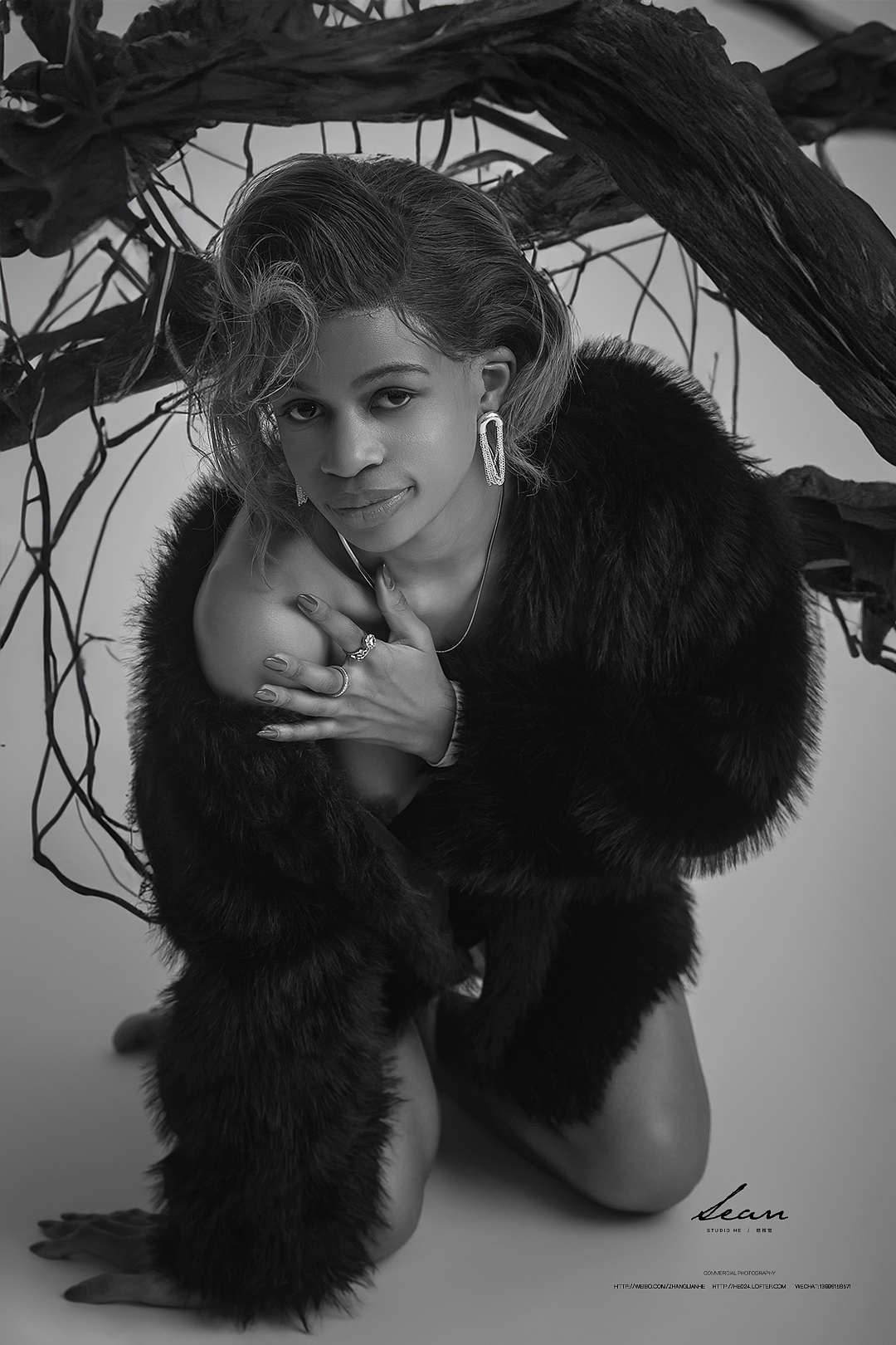 下午在工作室为服装品牌拍摄画册内页