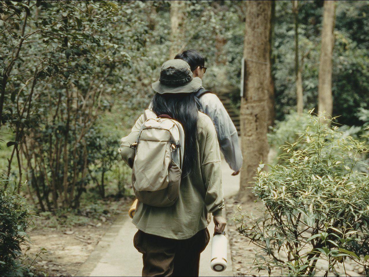 夏天适合爬山（图ZMzY5OTUwMDE2） - 短片 - 站酷设计师阿焕是个按快门的原创素材 - 站酷ZCOOL