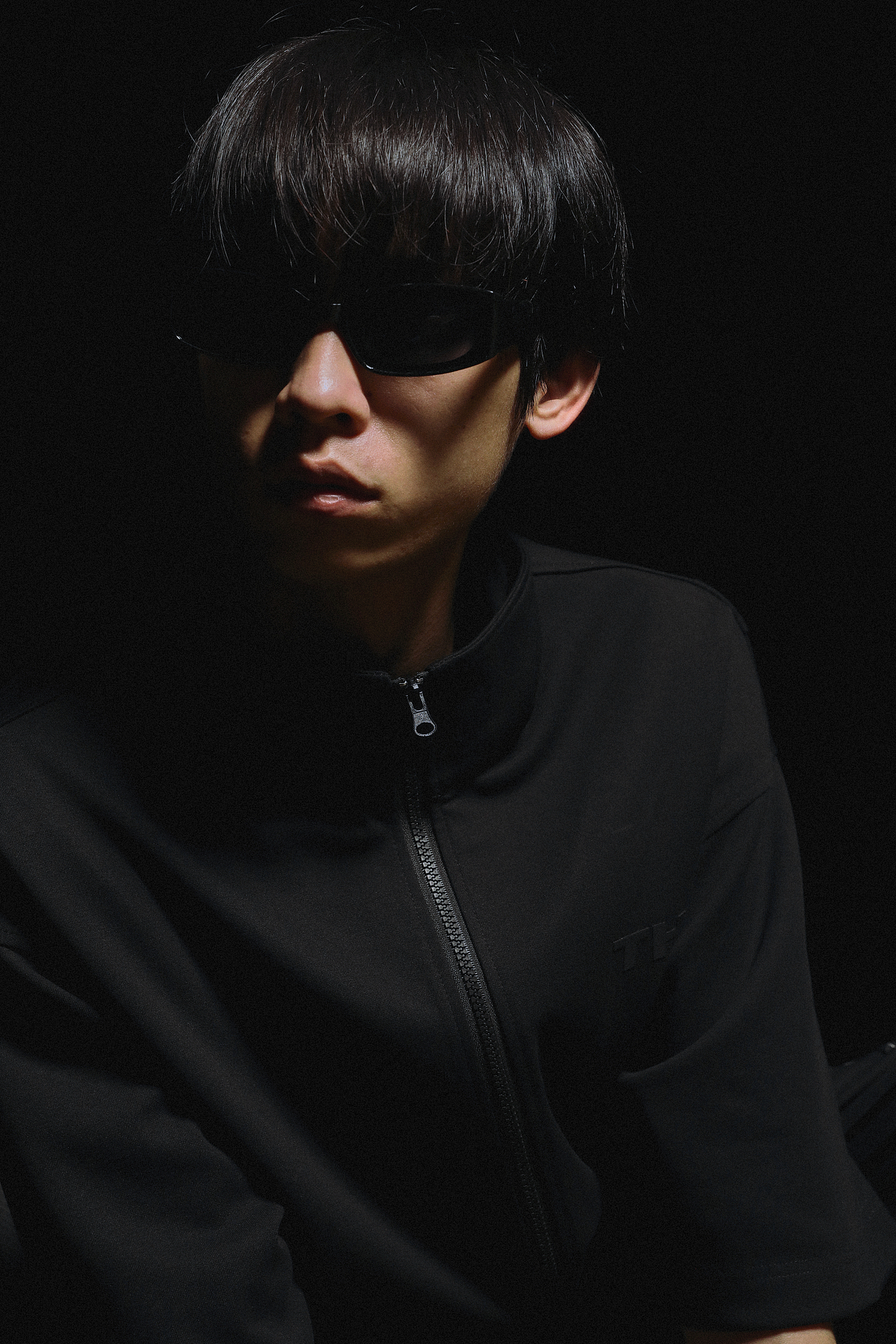 为国潮THOS策划拍摄的一期形象