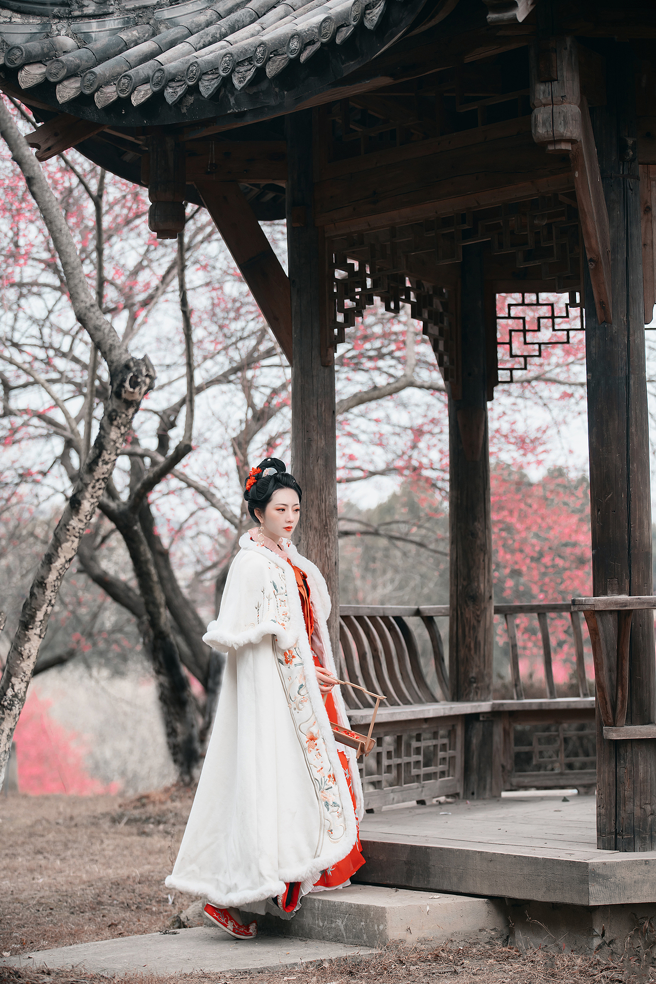 惹春风（图ZMzMxMjA5MjAw） - 人像摄影 - 站酷设计师摄影师不可说原创素材 - 站酷ZCOOL