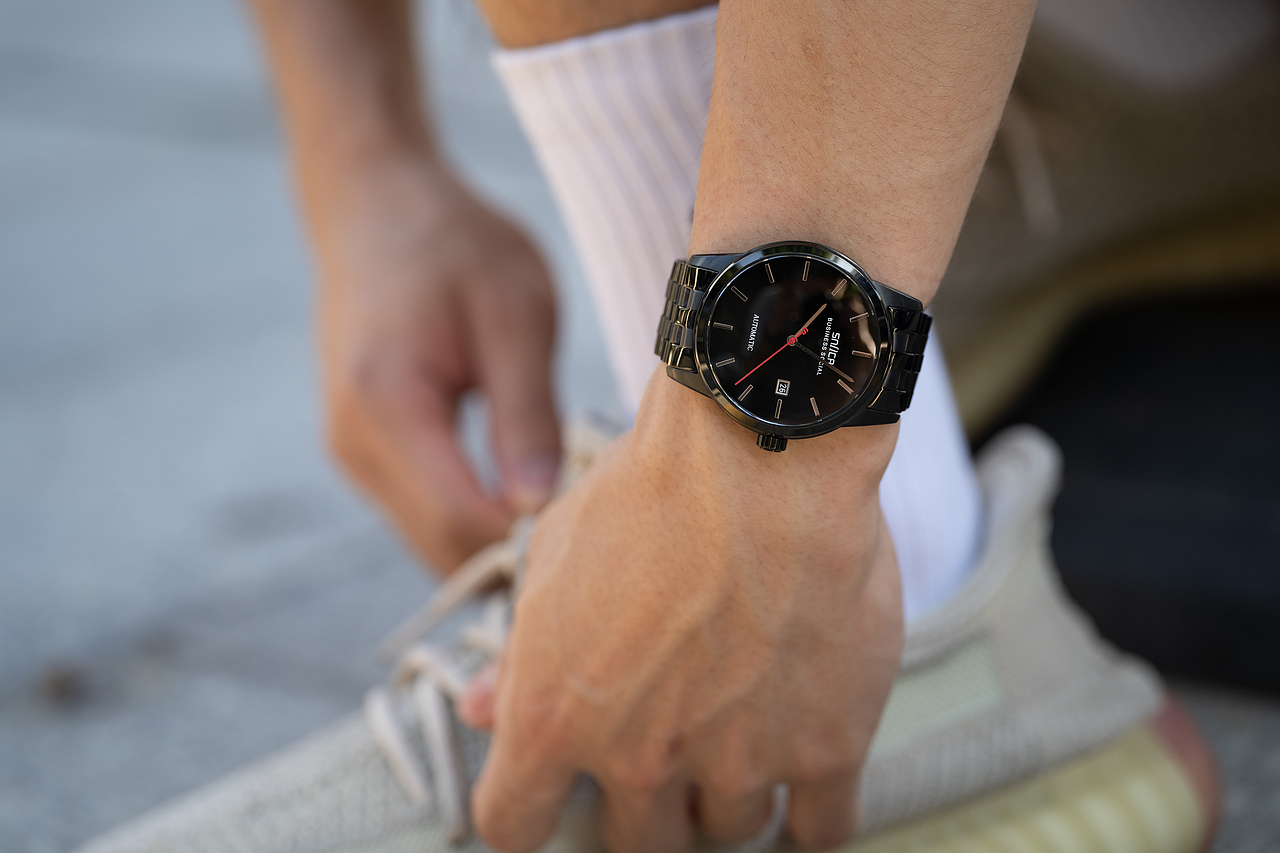 手表拍摄 男表 机械表 模特上手图（图ZMzA5MDU0MDgw） - 产品摄影 - 站酷设计师李立宏原创素材 - 站酷ZCOOL