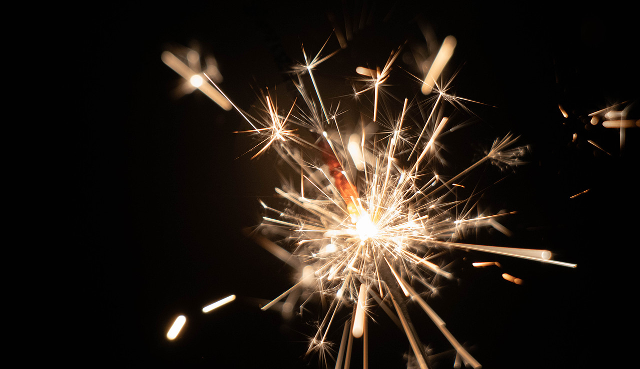 新年小焰火（图ZMzI4MjkzNzA0） - 其他摄影 - 站酷设计师阿修修xiu原创素材 - 站酷ZCOOL