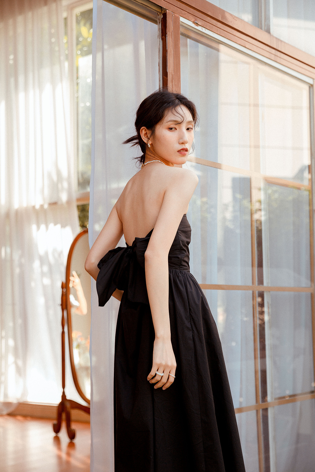 法式复古庄园外景人像形象片拍摄（图ZMzI3NjkzODky） - 时尚/艺术摄影 - 站酷设计师SIGN摄影DK原创素材 - 站酷ZCOOL