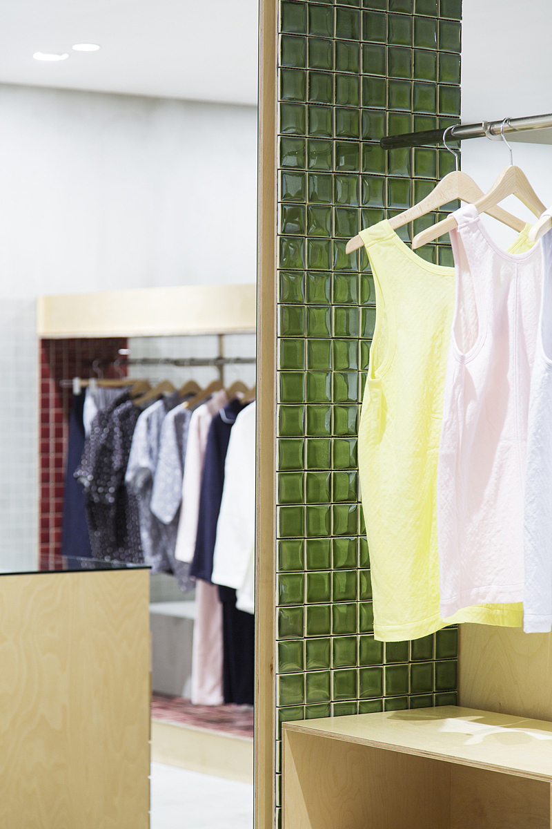 大型服装店装修