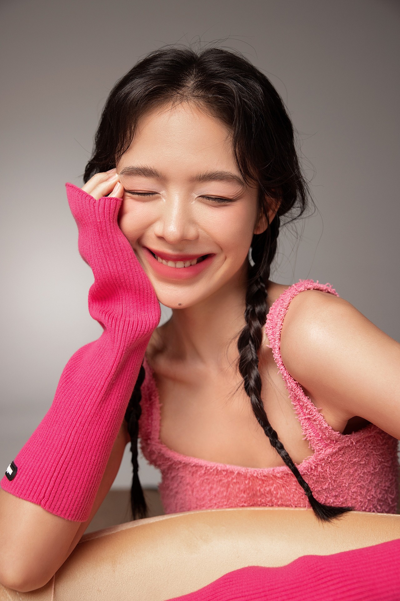 美康粉黛 口袋眼影盘拍摄（图ZMzU1NDY3ODY0） - 人像摄影 - 站酷设计师他是33原创素材 - 站酷ZCOOL