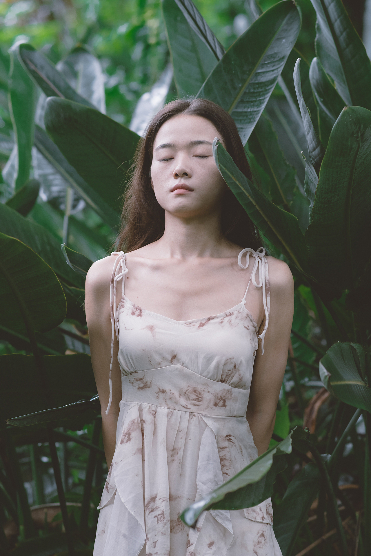 植物园怎么拍都好看（图ZMzQ5NTIyOTEy） - 人像摄影 - 站酷设计师这个鹅酱就是逊啦原创素材 - 站酷ZCOOL