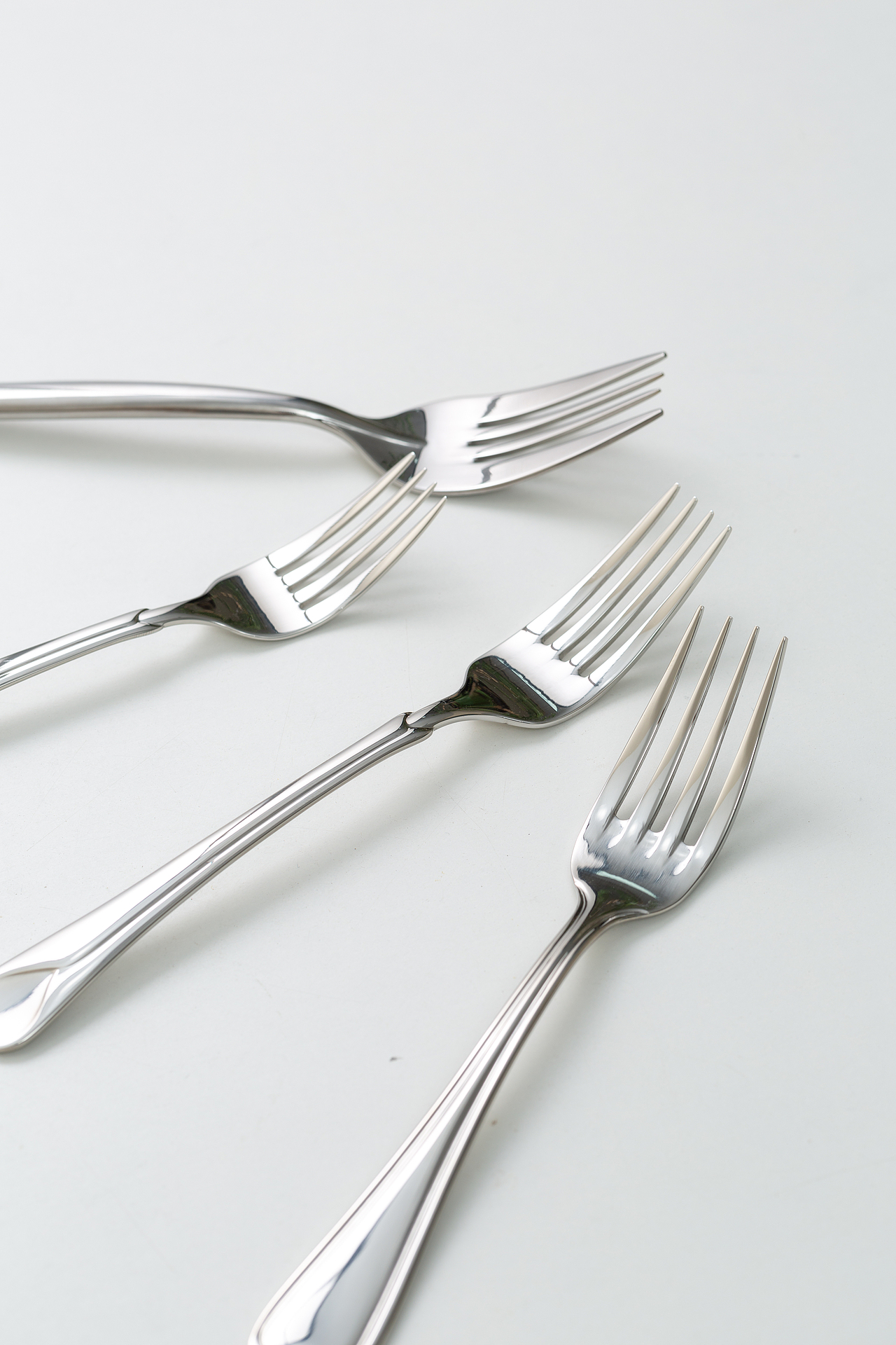 餐具和食品，《有点好看又有点难看》（图ZMzcwMTc4NTU2） - 产品摄影 - 站酷设计师北极超甜虾原创素材 - 站酷ZCOOL