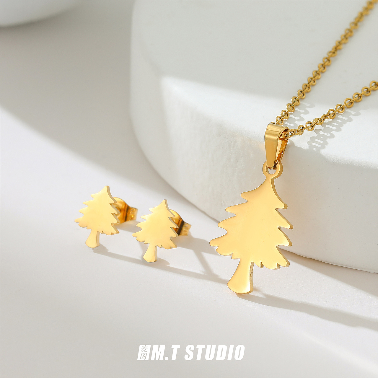 阿里巴巴首饰钛钢饰品静物图娼妓那个图拍摄（图ZMzY0NTQ2MTY4） - 产品摄影 - 站酷设计师麦图商业摄影原创素材 - 站酷ZCOOL