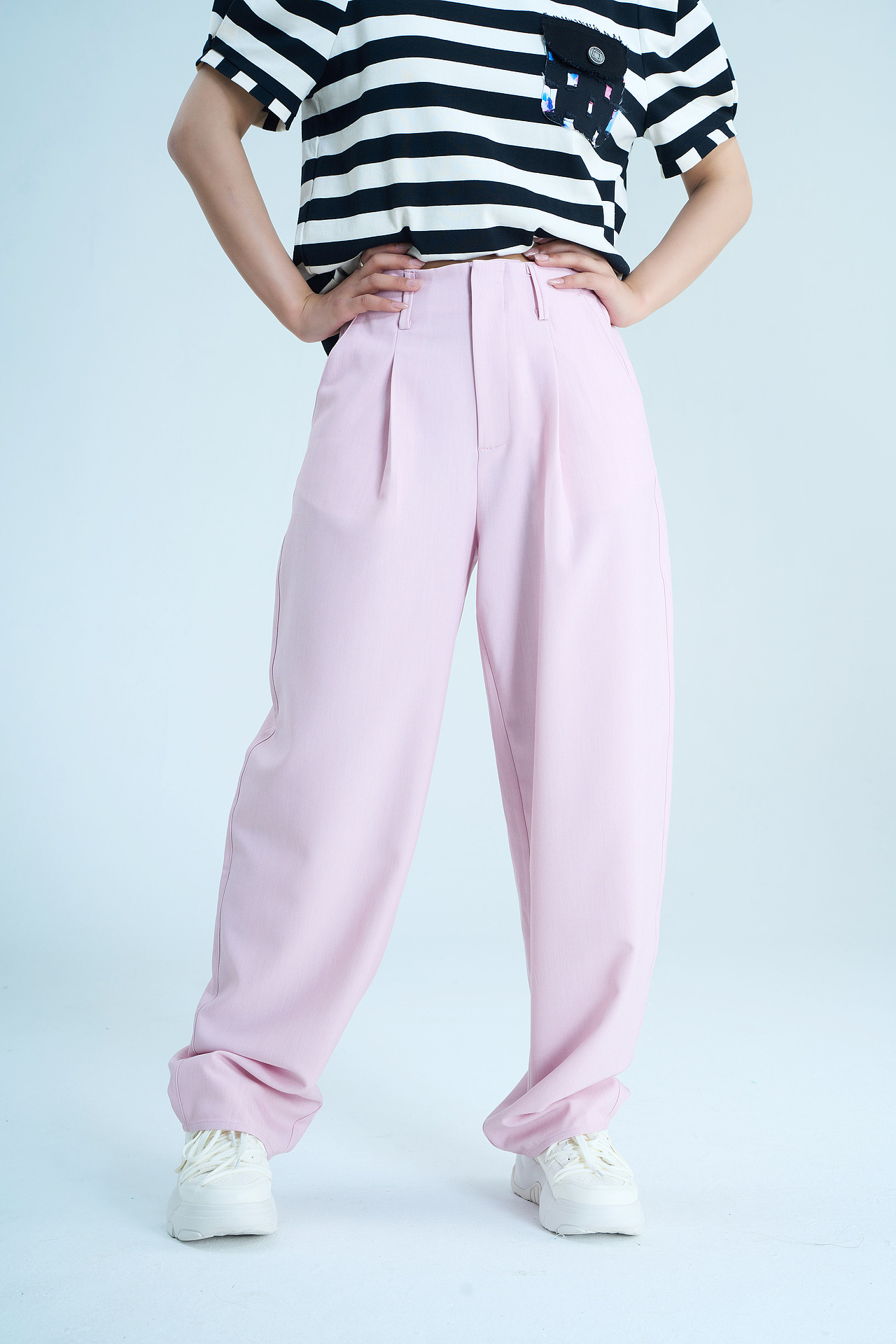 韩系品牌女装lookbook作品 条纹T恤和粉色西裤（图ZMzM5NjU3OTk2） - 人像摄影 - 站酷设计师不只语言原创素材 - 站酷ZCOOL