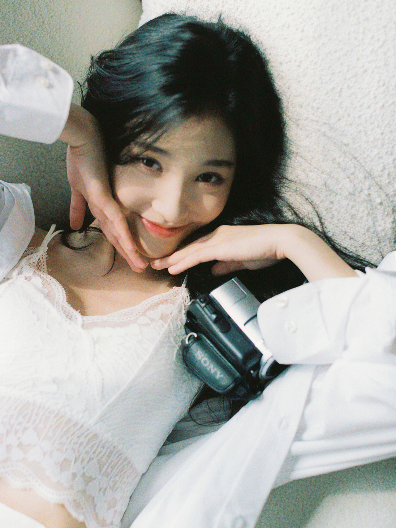 “请你,望向我的镜头深处”——赵丽思写真集