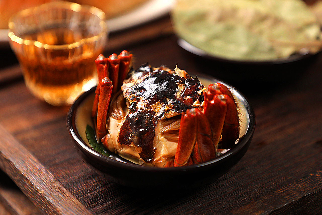 六月黄 花雕熟醉蟹——蕃田出品/陈默工作室