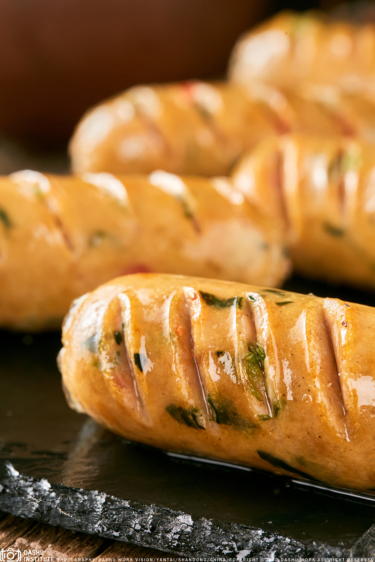 青红椒肠 | 火腿肠 | 香肠（图ZMzA1NjcyNjM2） - 美食摄影 - 站酷设计师摄影小林原创素材 - 站酷ZCOOL