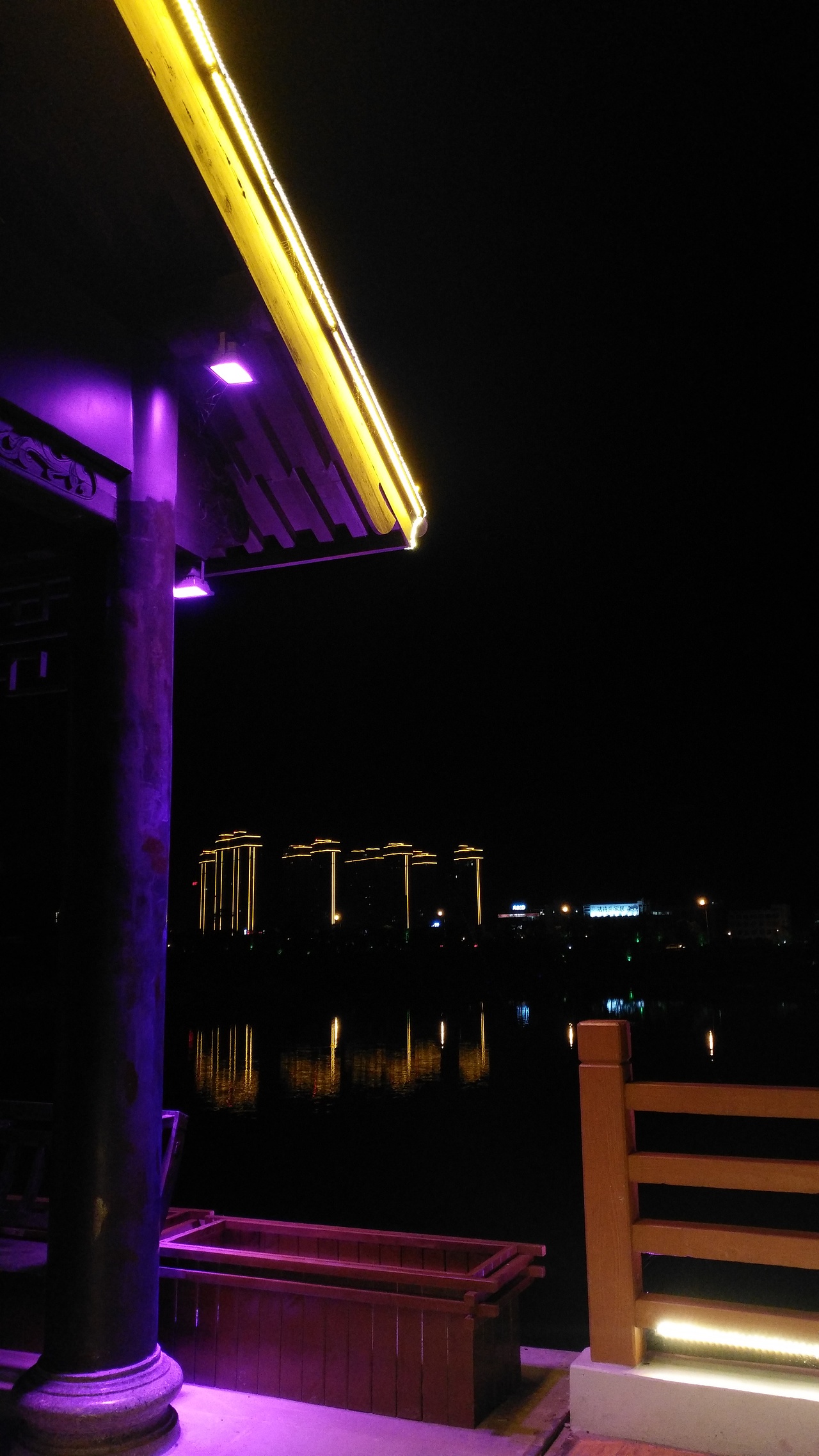 夜色醉美Ⅲ-倒影入清漪