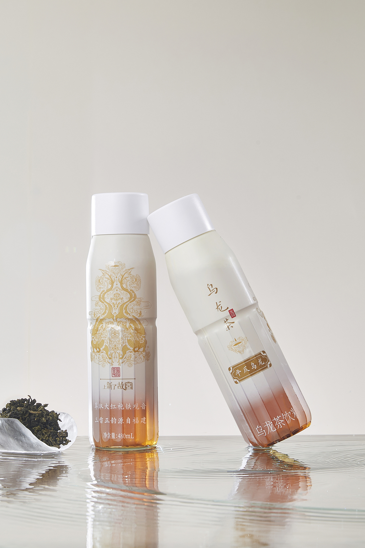 平仄-上新了故宫 联名茶饮料包装设计