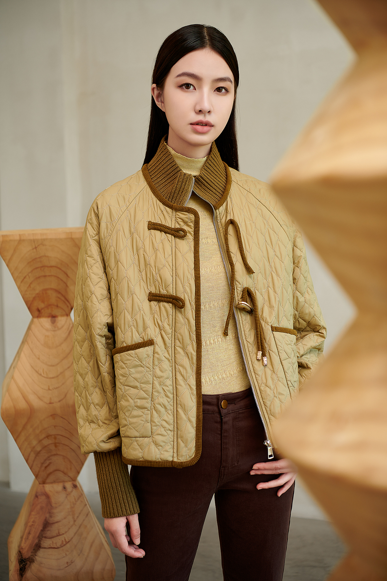 冬季女装羽绒服大衣拍摄（图ZMzM4ODUyNzI4） - 人像摄影 - 站酷设计师丶Moose原创素材 - 站酷ZCOOL