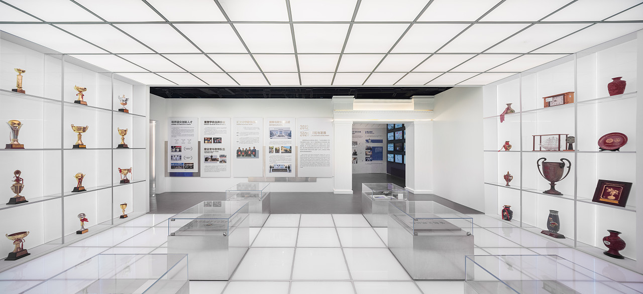 新一代的荣誉
<br>