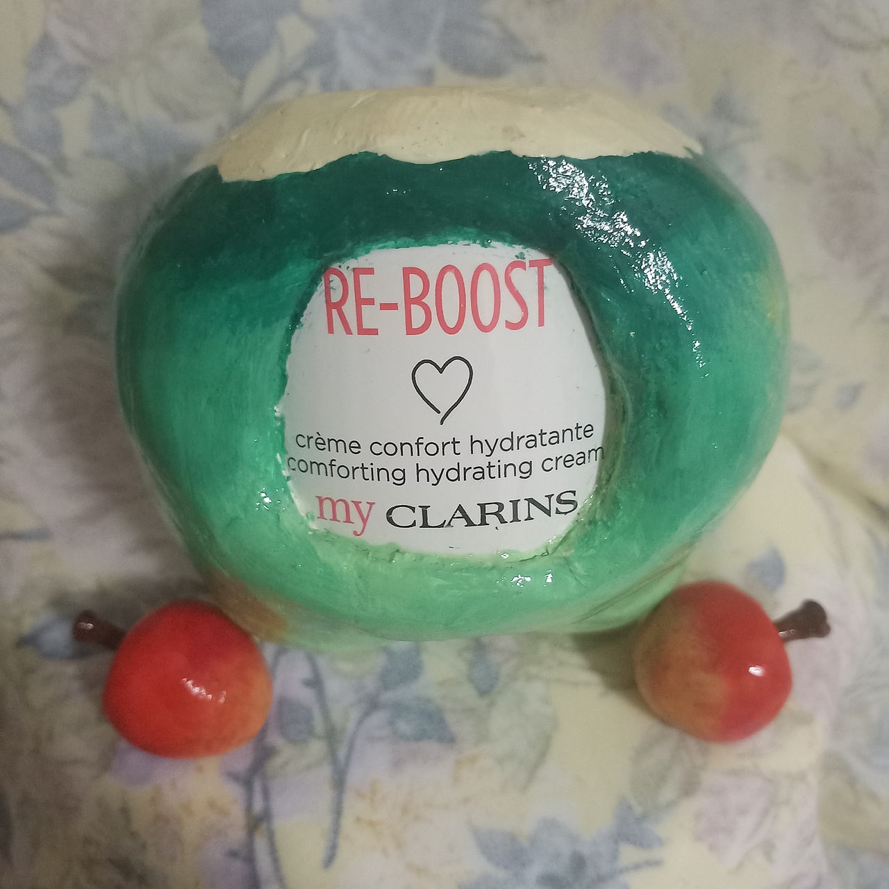 站酷×娇韵诗「好食肌长绽放」myCLARINS 空瓶改造（图ZMzQ1ODEyMDMy） - 海报 - 站酷设计师风向决定发型d原创素材 - 站酷ZCOOL