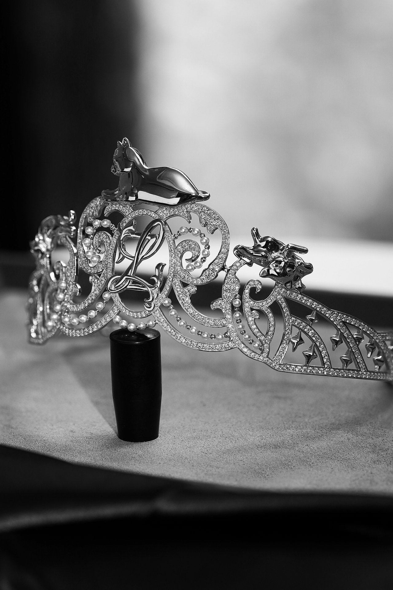 高级皇冠设计 | 这是一件很“喵”的皇冠作品