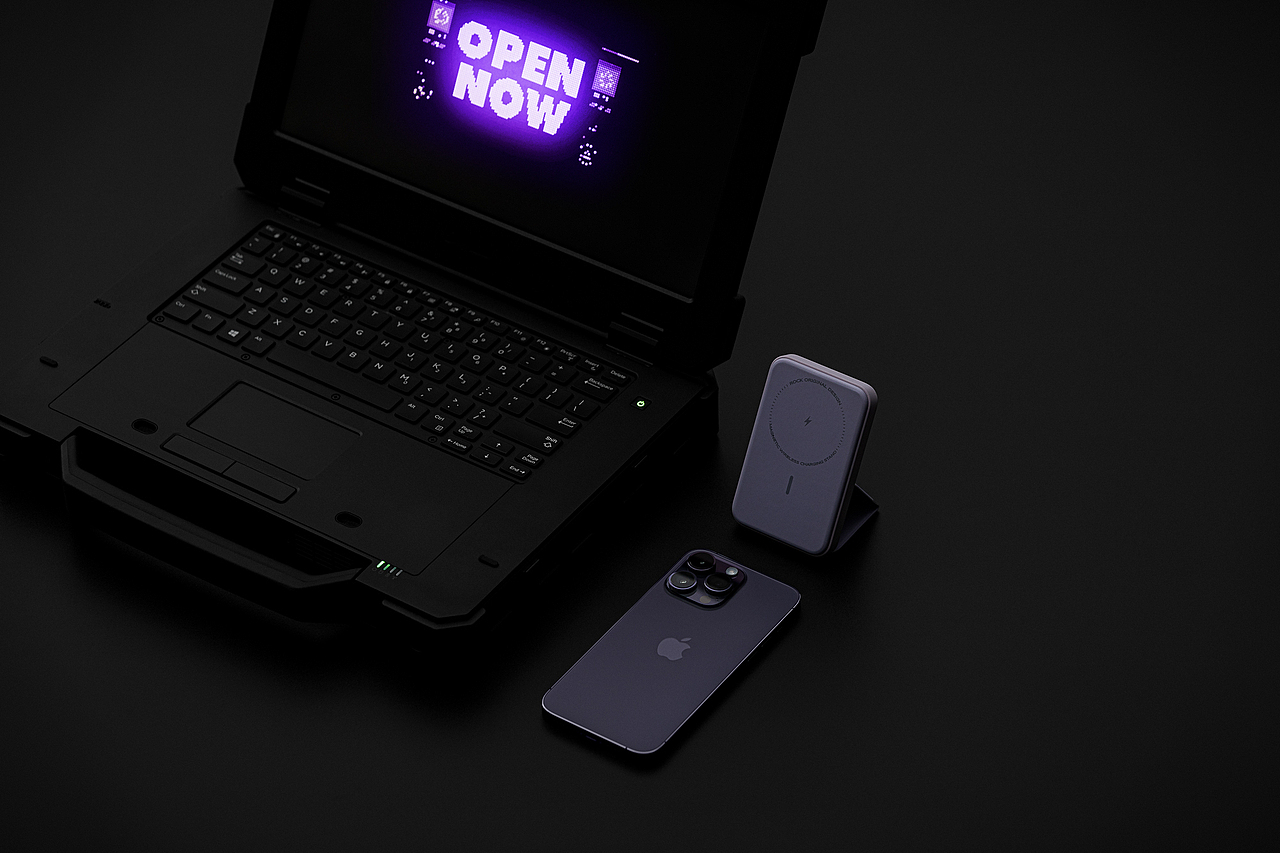 随手拍丨ROCK磁吸支架充电宝