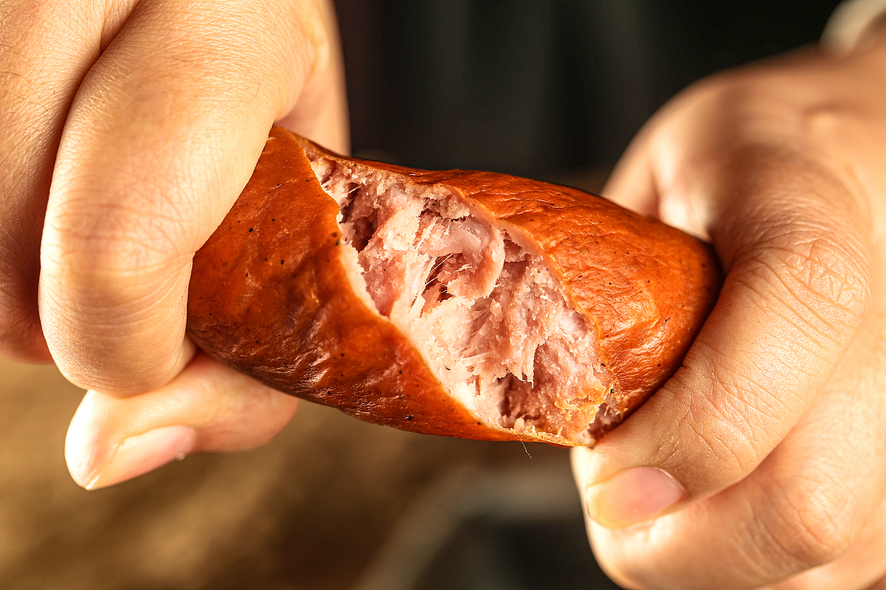 哈爾濱秋林食品公司俄式風味紅腸（圖ZMzU2MjI3ODQw） - 美食攝影 - 站酷設計師周大富80原創(chuàng)素材 - 站酷ZCOOL