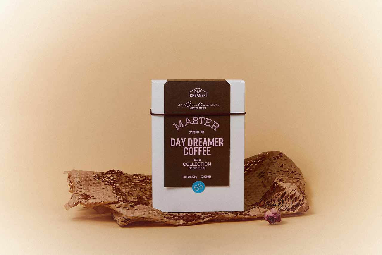 「DAYDREAMER」白日梦想家咖啡品牌全案设计