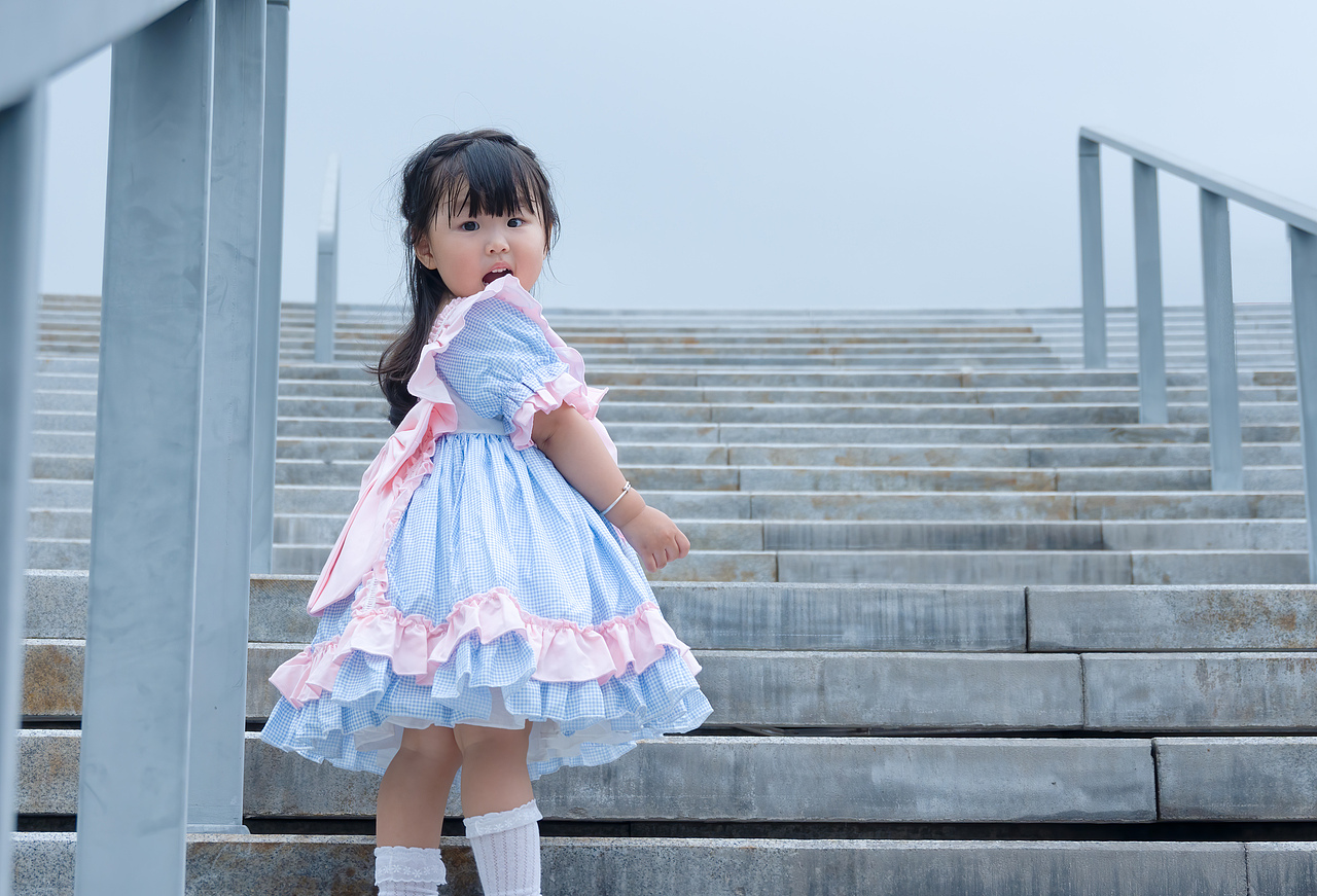 雨润江南（图ZMzUxMTMzNDA4） - 人像摄影 - 站酷设计师爱插画的二球原创素材 - 站酷ZCOOL