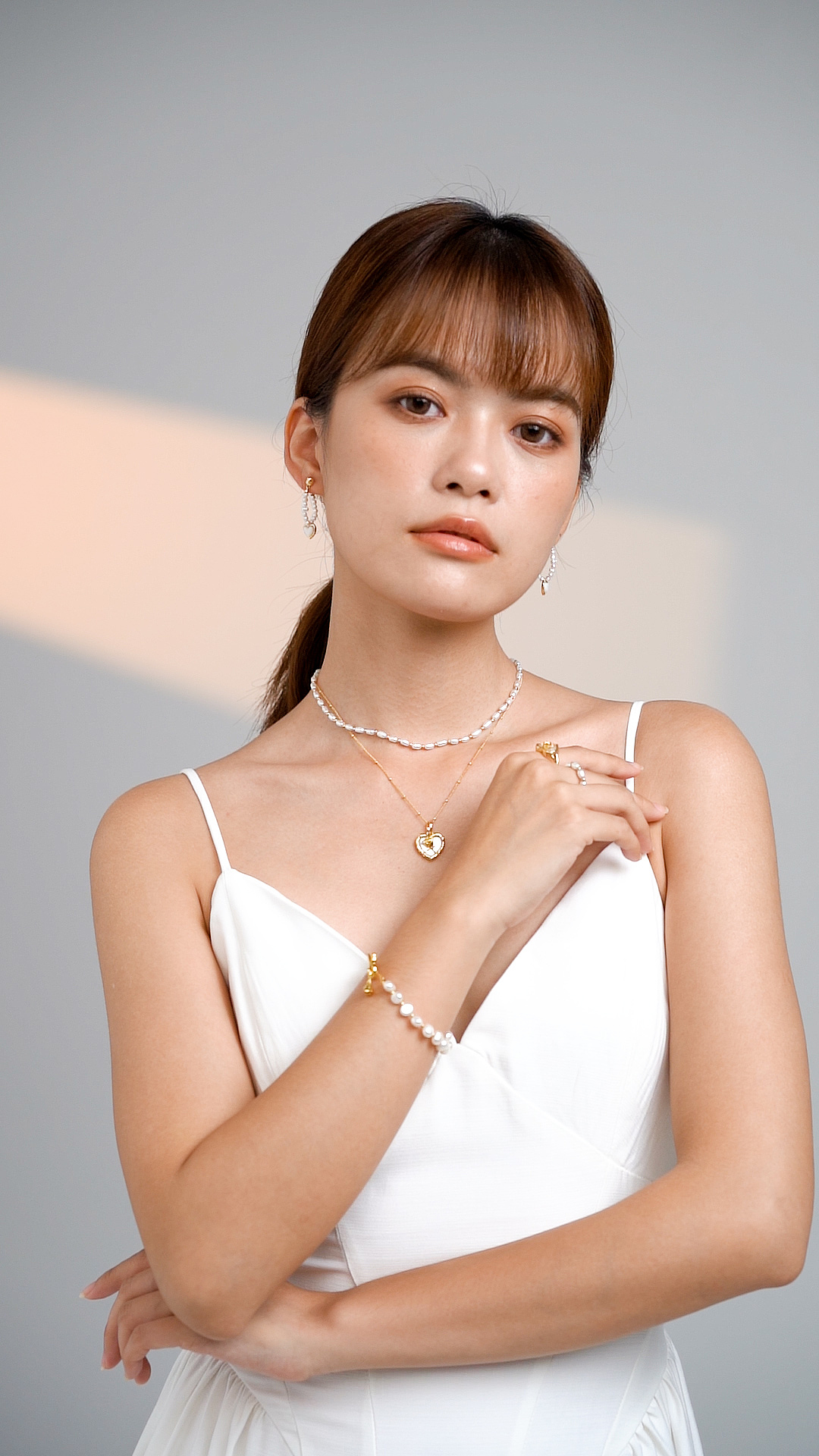 Galaxy作品「LOUISA首饰电商视频」（图ZMzU4NDkyMzAw） - 短片 - 站酷设计师金淼数字科技原创素材 - 站酷ZCOOL