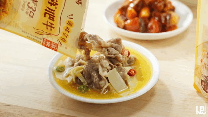 人良 X 五谷道场 酸笋肥牛番茄牛肉 速食菜
