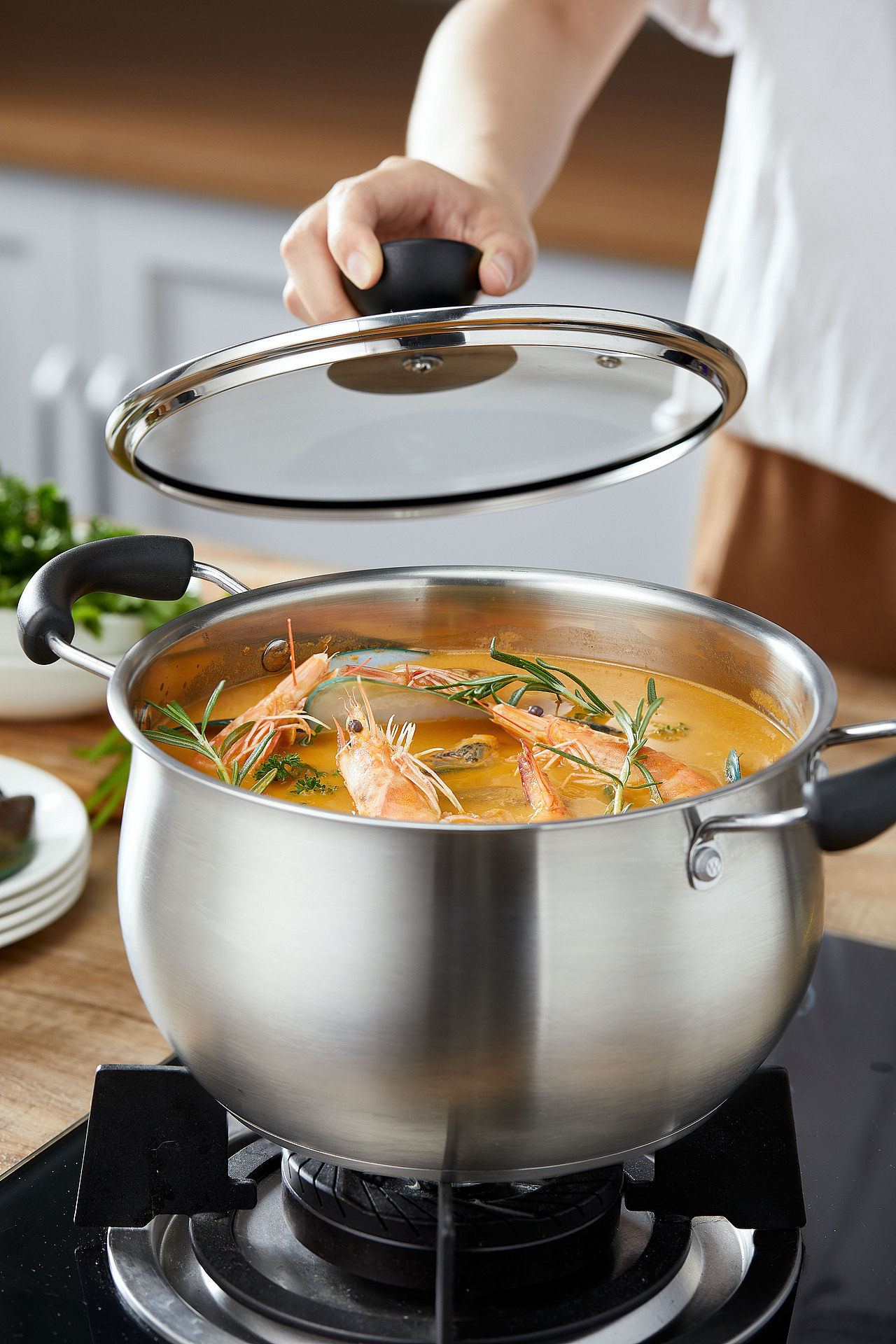 炊具｜美的、喆物品牌拍摄（图ZMzAzMjM1MzMy） - 产品摄影 - 站酷设计师Celliu原创素材 - 站酷ZCOOL