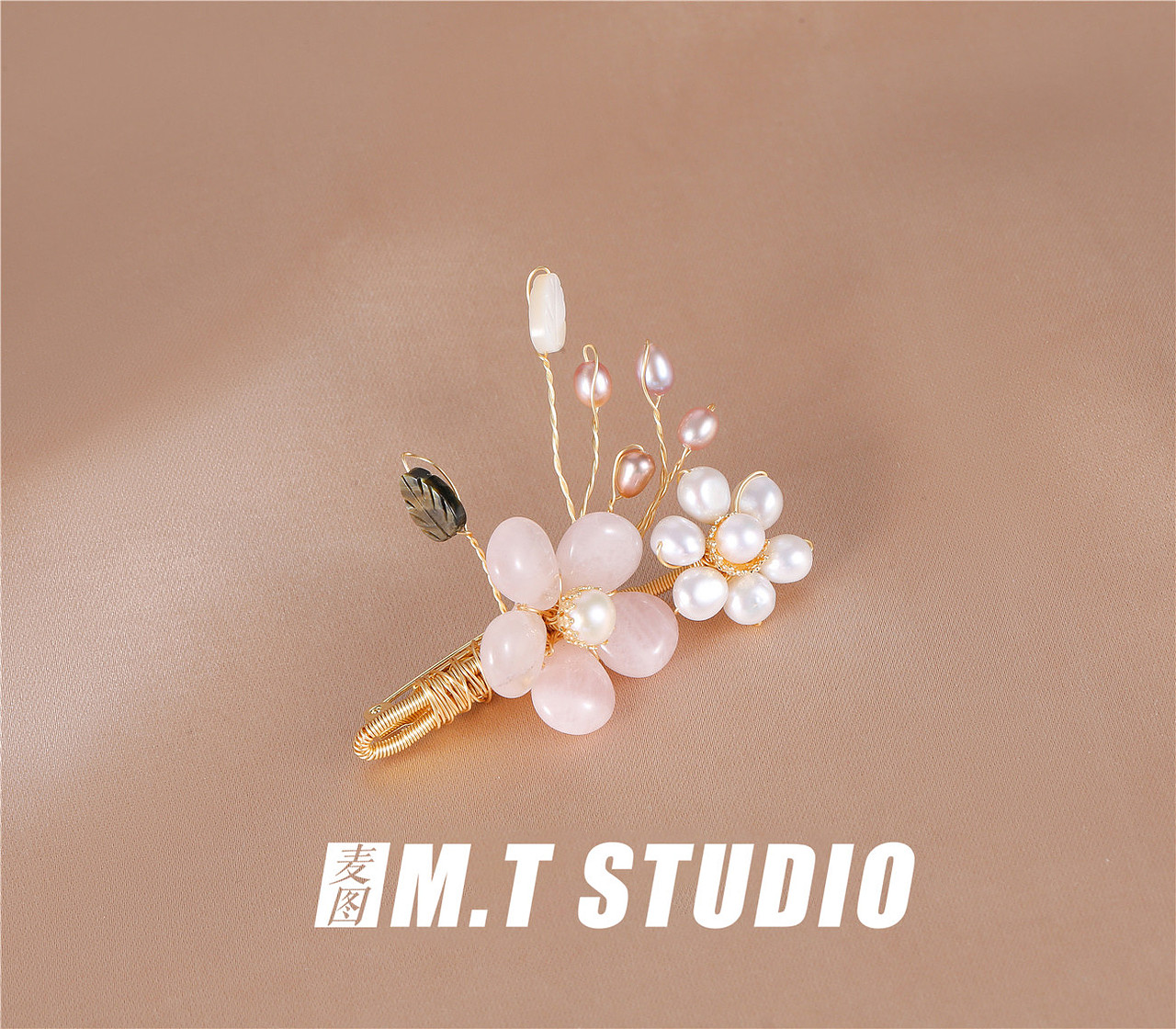 产品摄影 珠宝饰品 珍珠项链静物拍摄 古里雅风格饰品（图ZMzU3NTYzNTYw） - 产品摄影 - 站酷设计师义乌麦图摄影官网原创素材 - 站酷ZCOOL