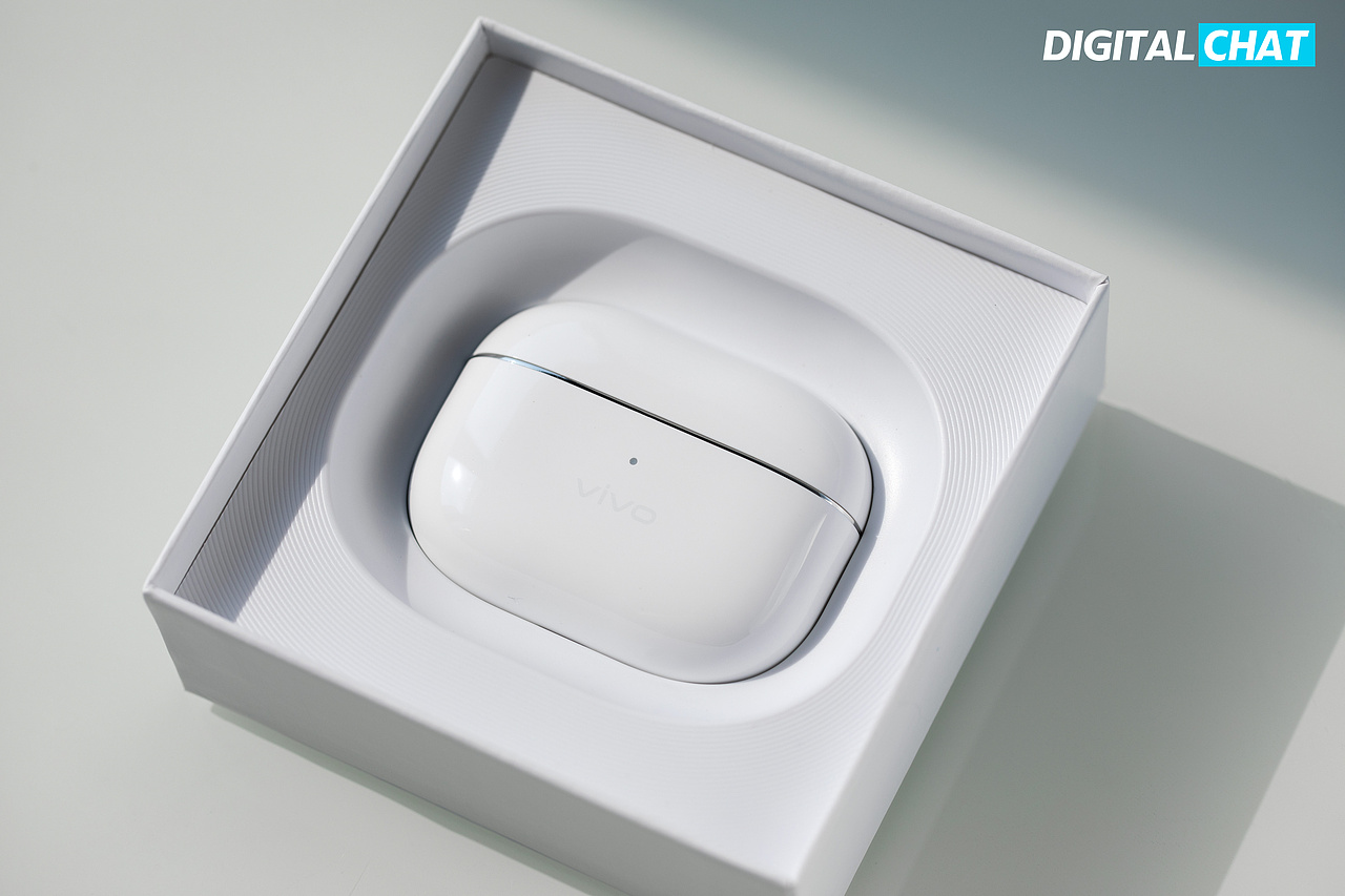 「DTCHAT」vivo TWS 4远峰白（图ZMzY1MzY1OTYw） - 产品摄影 - 站酷设计师DTCHAT原创素材 - 站酷ZCOOL